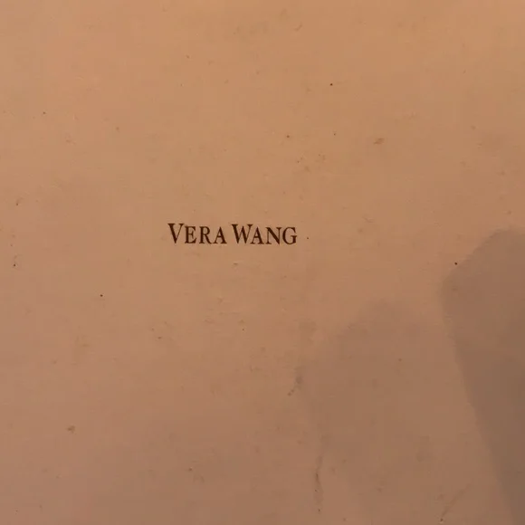 Vera Wang Leather Picture Frame. 5x7. NWT - Picture 4 of 6